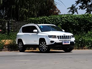 Jeep Guide 2014 modified 2.4L four-wheel drive luxury navigation version